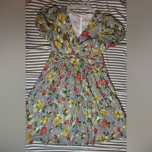 Wayward Fancies Vibrant Floral V-Neck Midi Dress